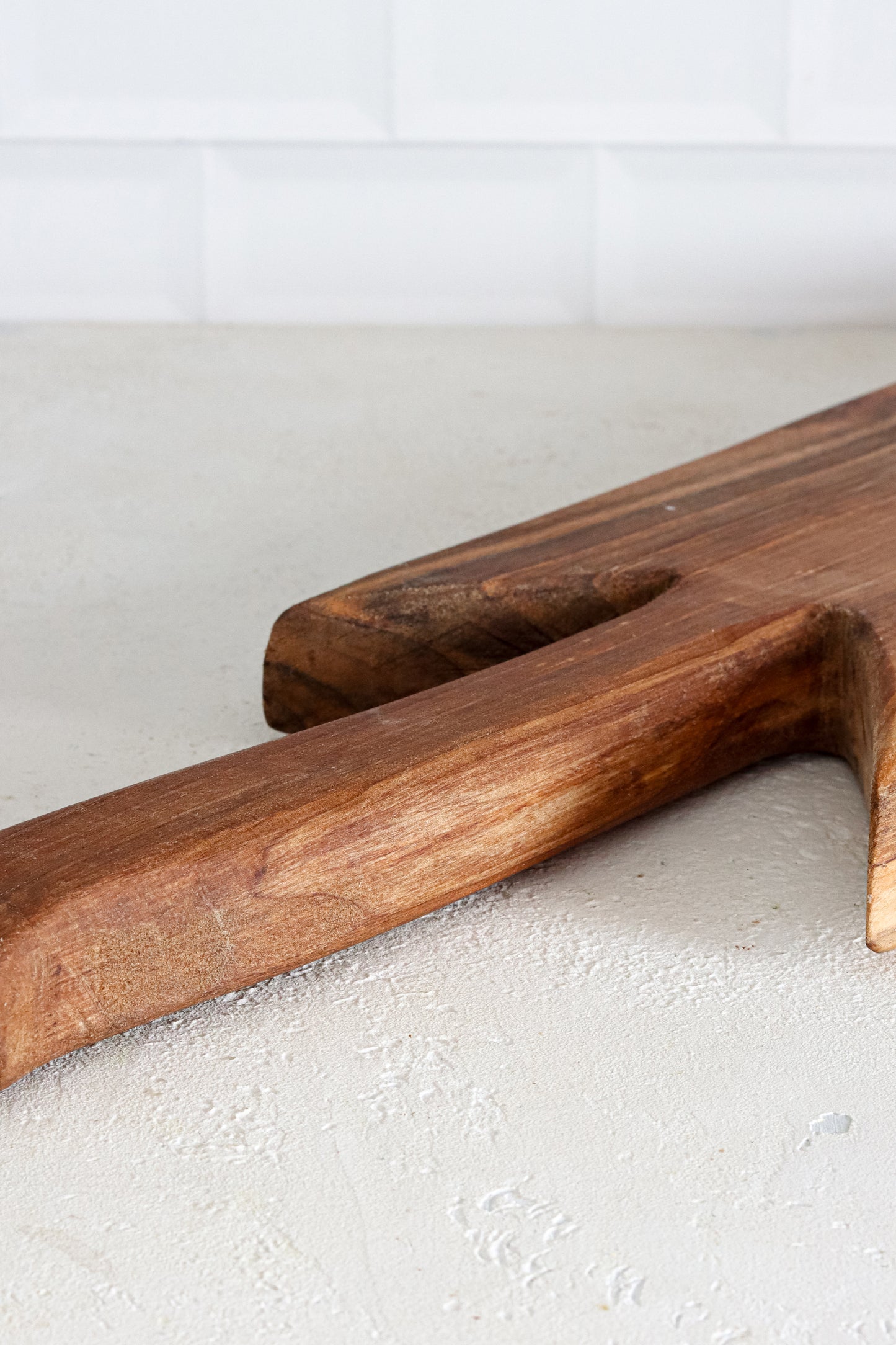 Tagliere in legno di noce Aura