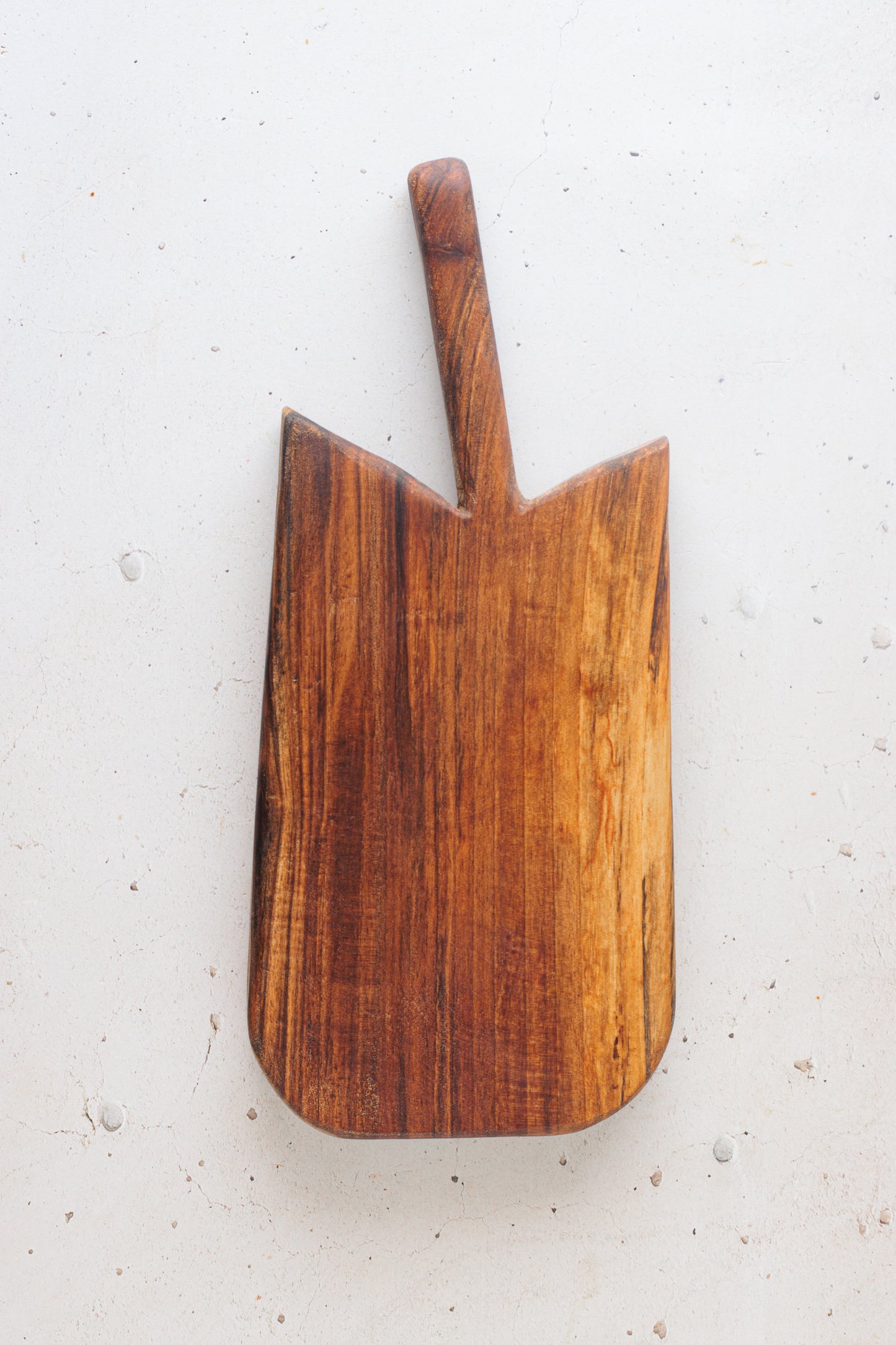 Tagliere in legno di noce Estia