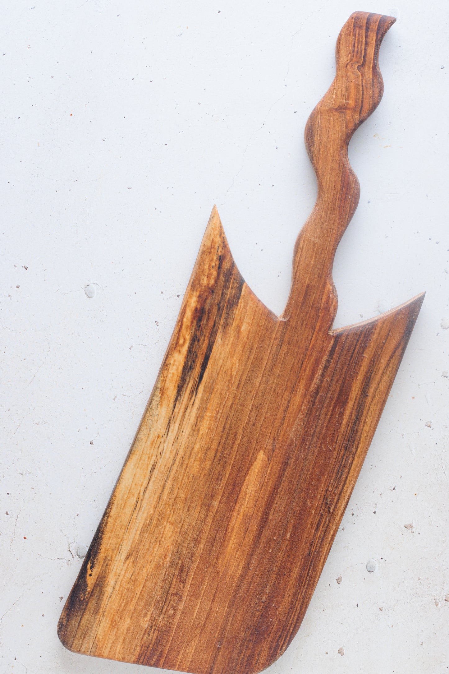 Tagliere in legno di noce Rea