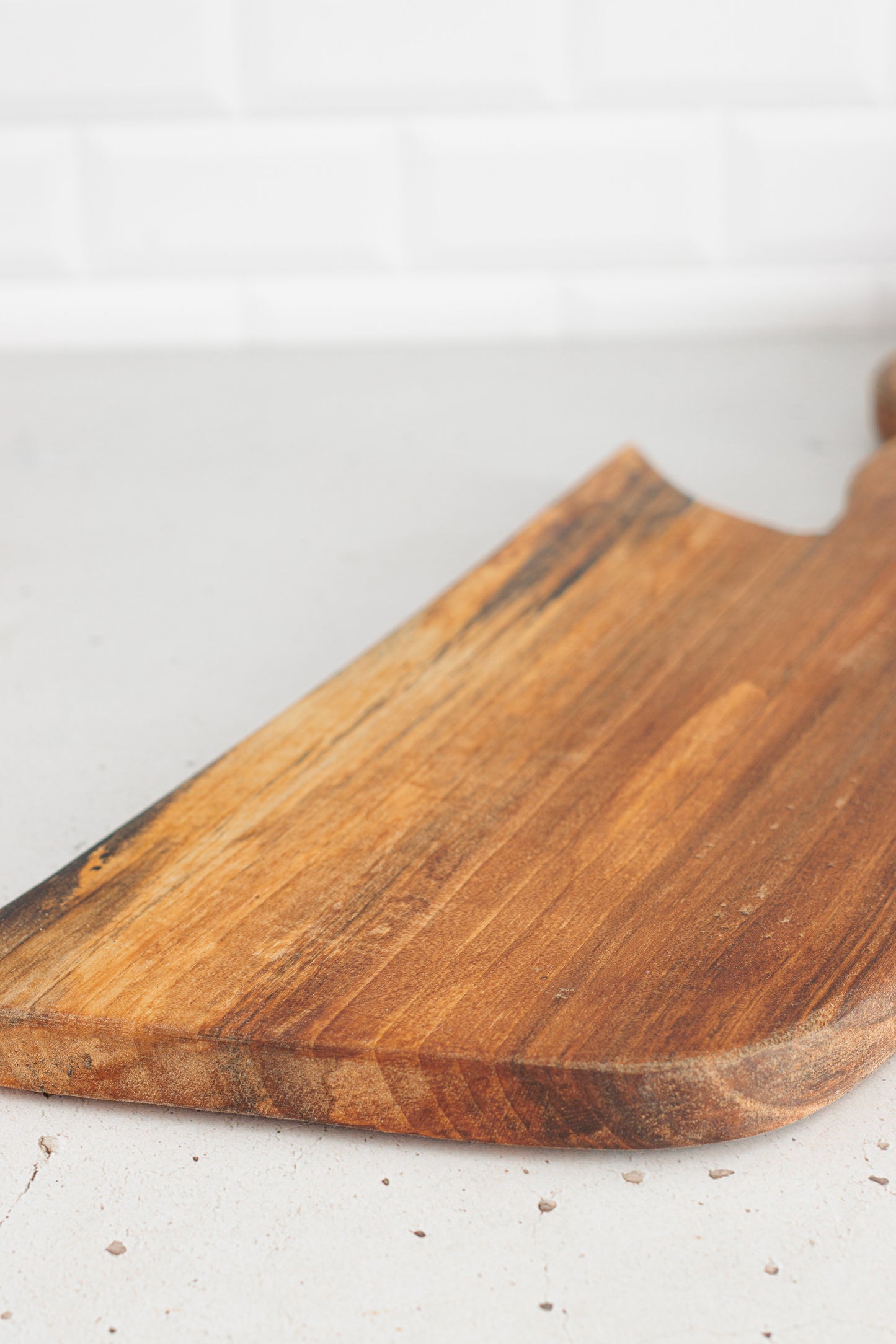 Tagliere in legno di noce Rea