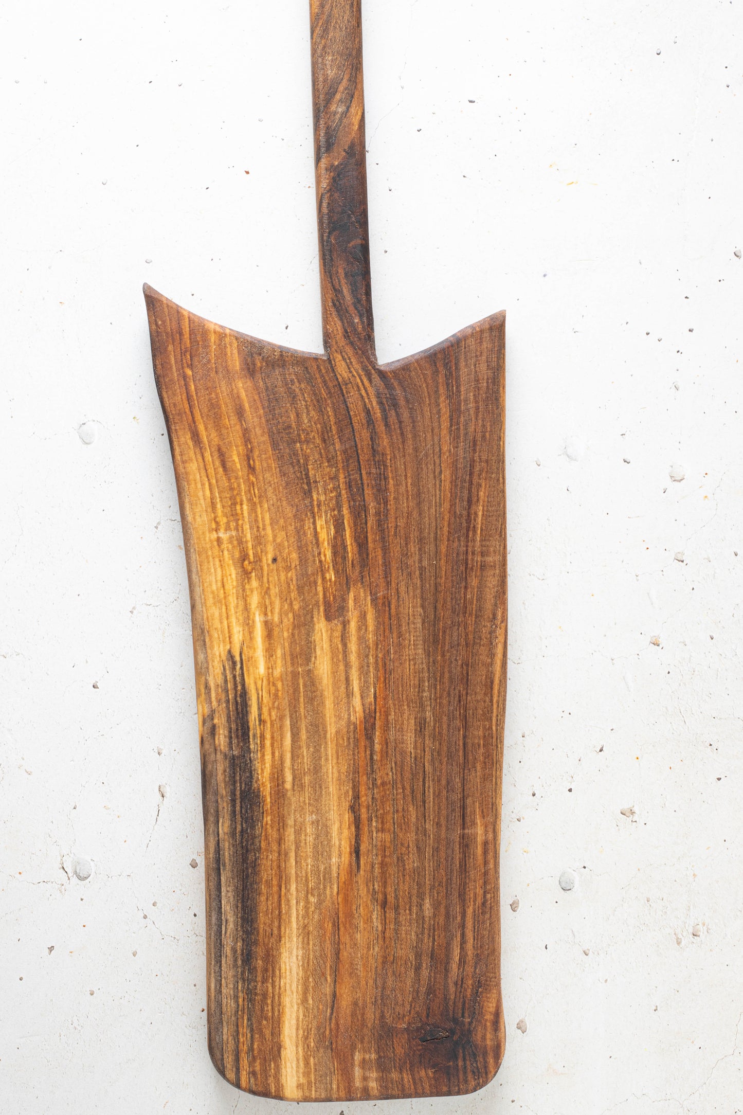 Tagliere in legno di noce Clio